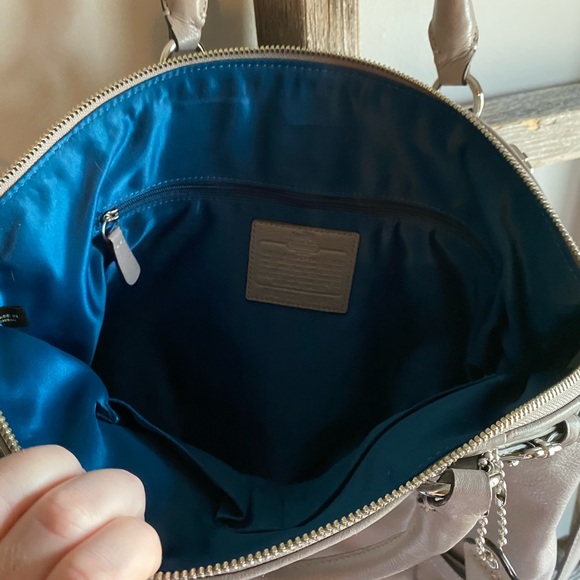 Coach Lindsey Bag - Picture 3 of 3